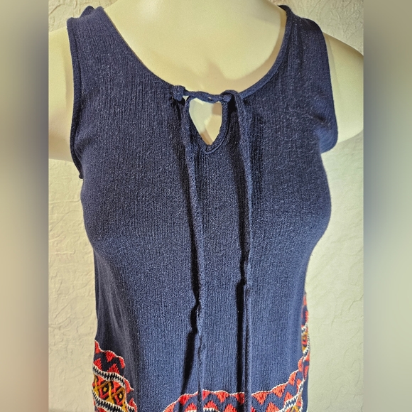 Altard State Embroidered Sleeveless Top - Picture 5 of 10